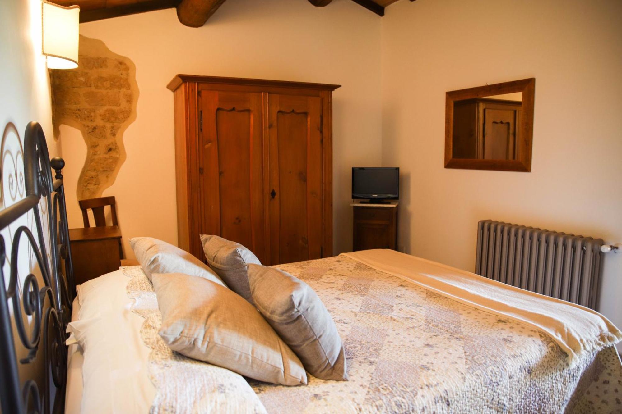 Bio Agriturismo Poggio Aione Saturnia Eksteriør bilde
