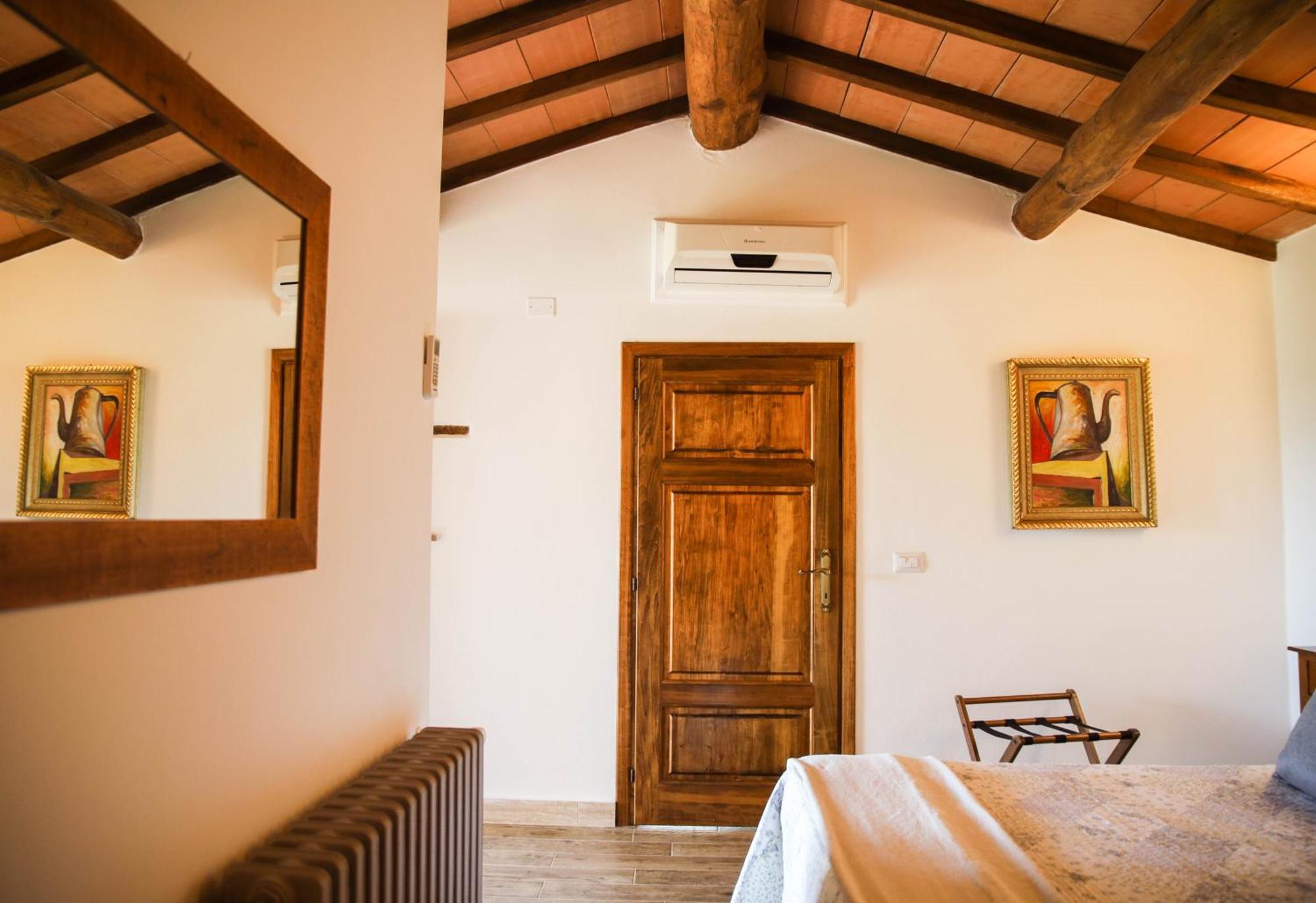 Bio Agriturismo Poggio Aione Saturnia Eksteriør bilde